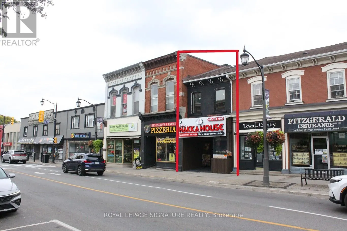 220 MAIN STREET E
