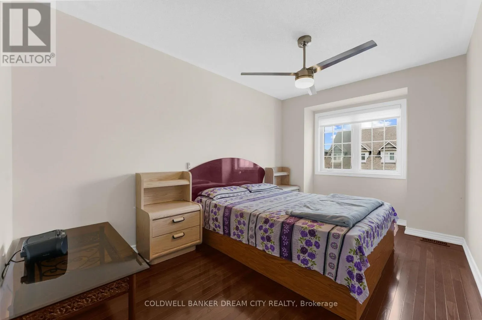 4 AUTUMN ARBOUR ROAD