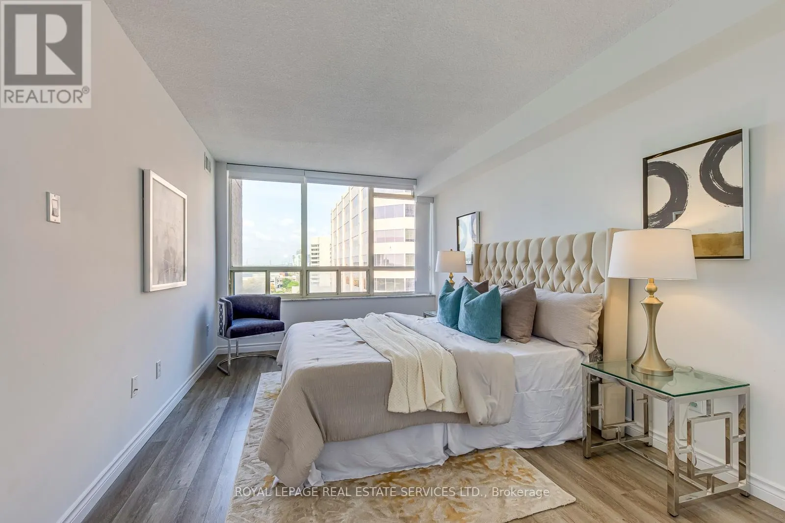 1008 - 265 ENFIELD PLACE