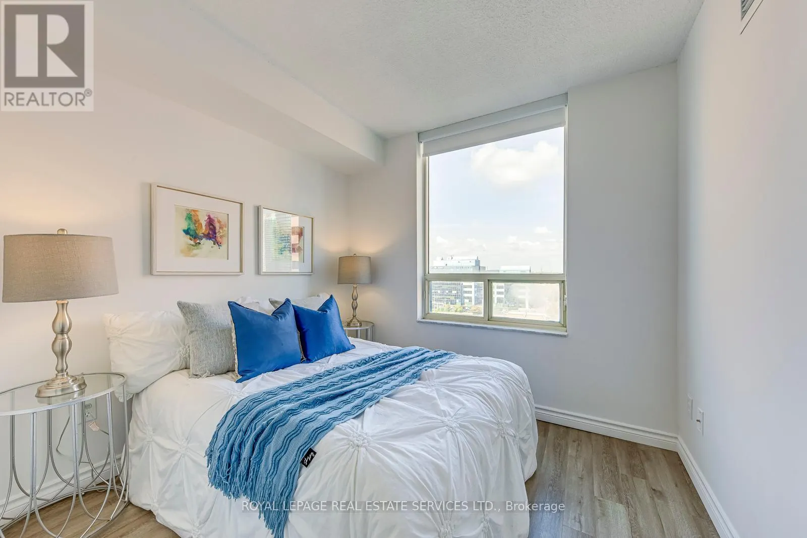 1008 - 265 ENFIELD PLACE