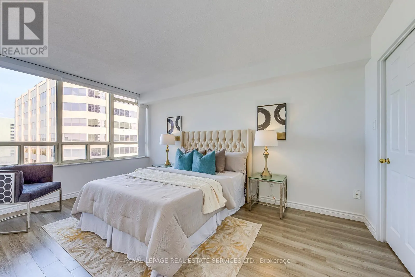 1008 - 265 ENFIELD PLACE