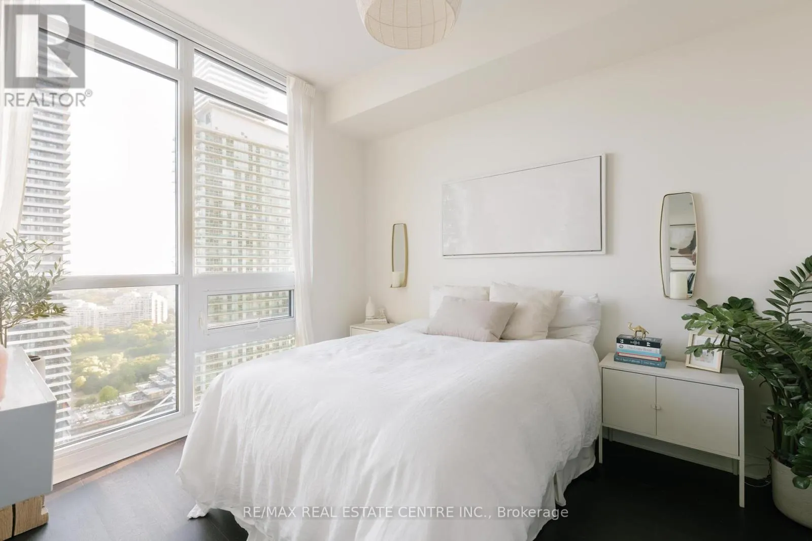 3005 - 59 ANNIE CRAIG DRIVE