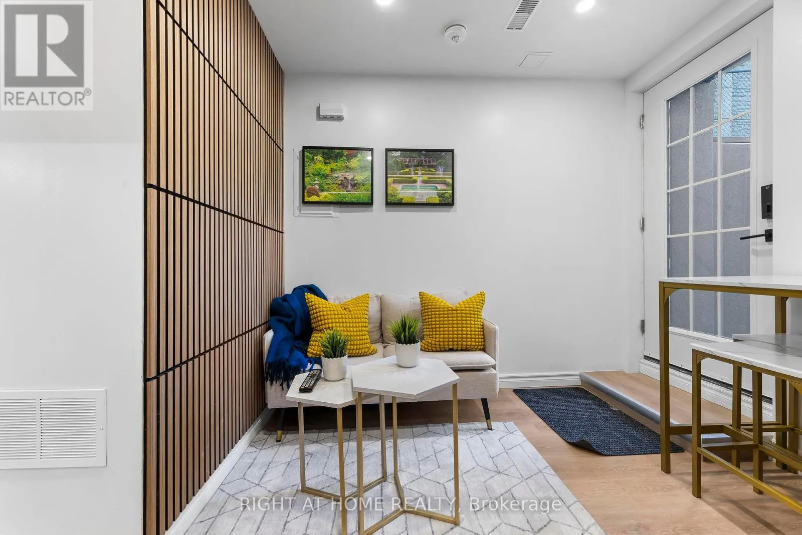UNIT B2 - 158 INDIAN GROVE