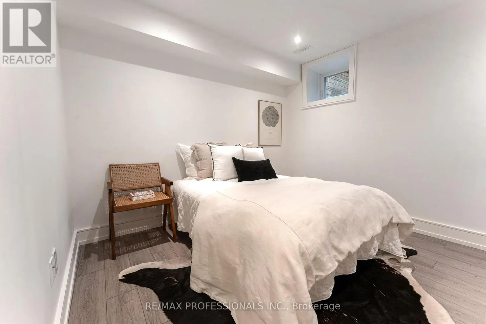 12 MAYFIELD AVENUE
