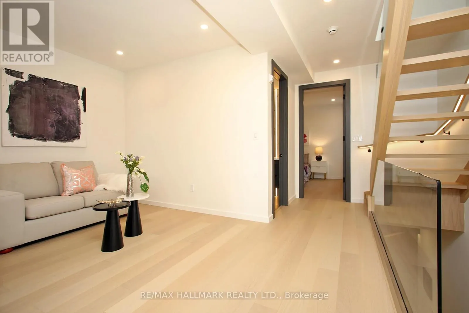 4A OWEN STREET