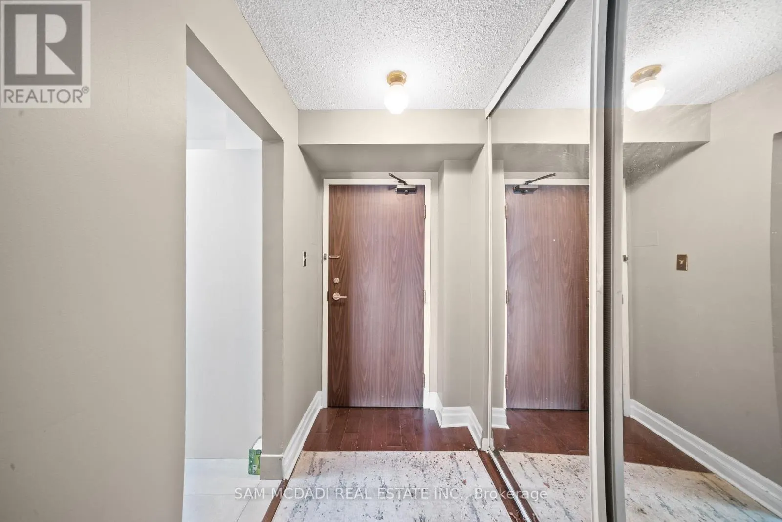 1109 - 1485 LAKESHORE ROAD E