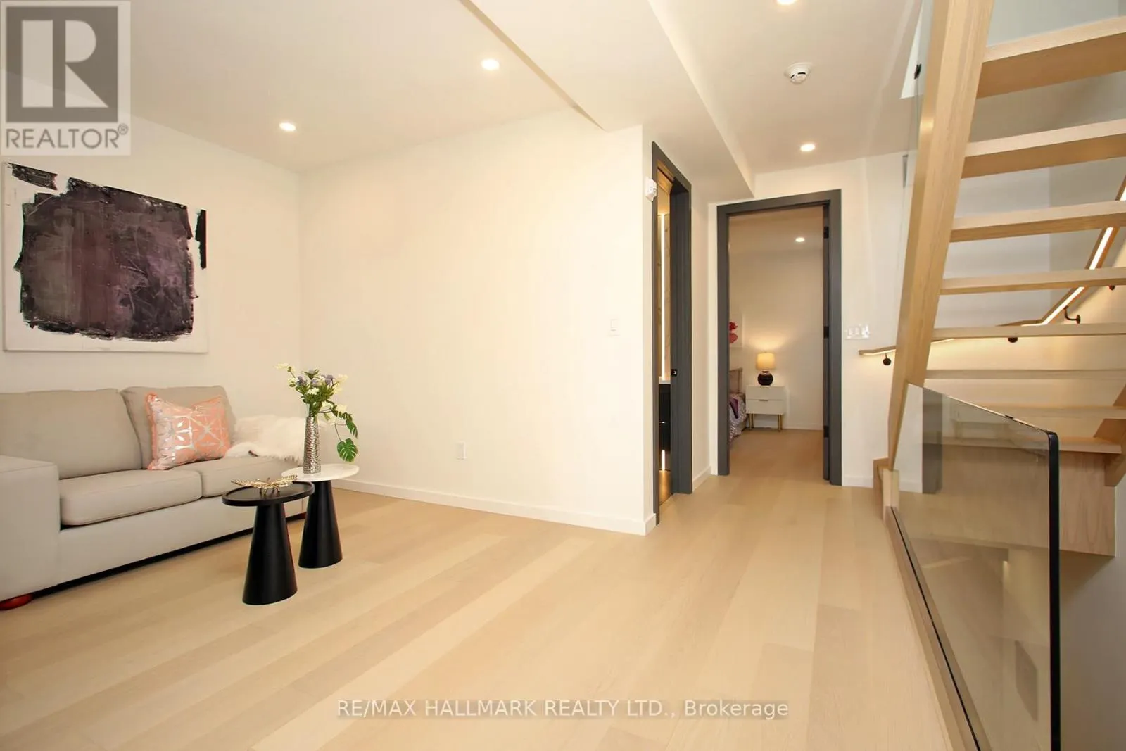 4B OWEN STREET