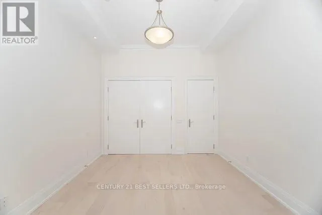 1595 CALVERTON COURT