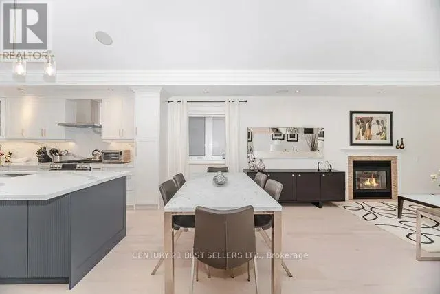1595 CALVERTON COURT