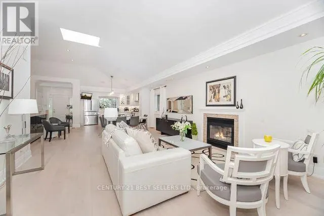 1595 CALVERTON COURT