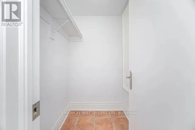 1595 CALVERTON COURT