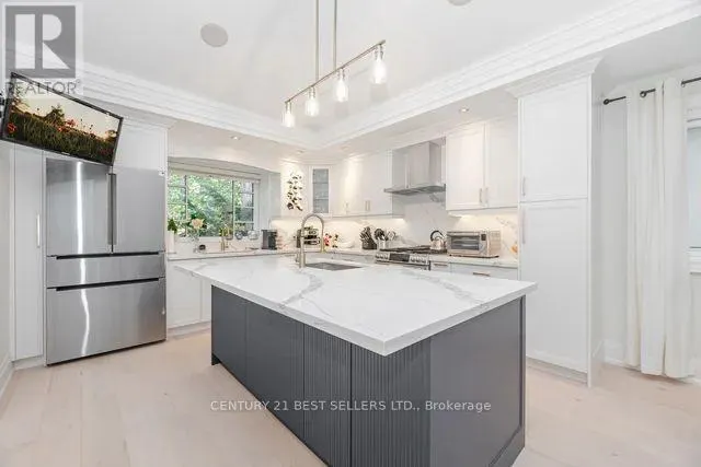 1595 CALVERTON COURT