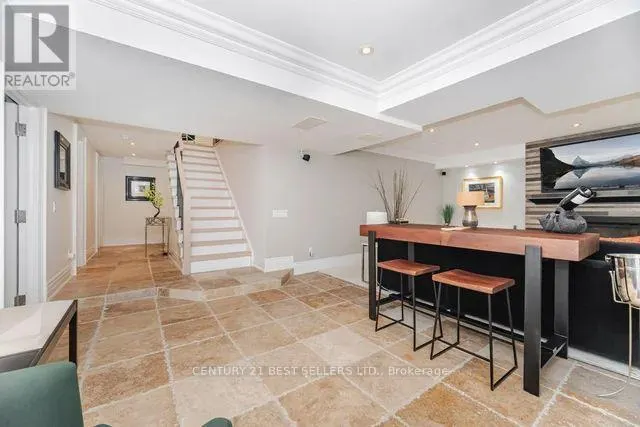 1595 CALVERTON COURT