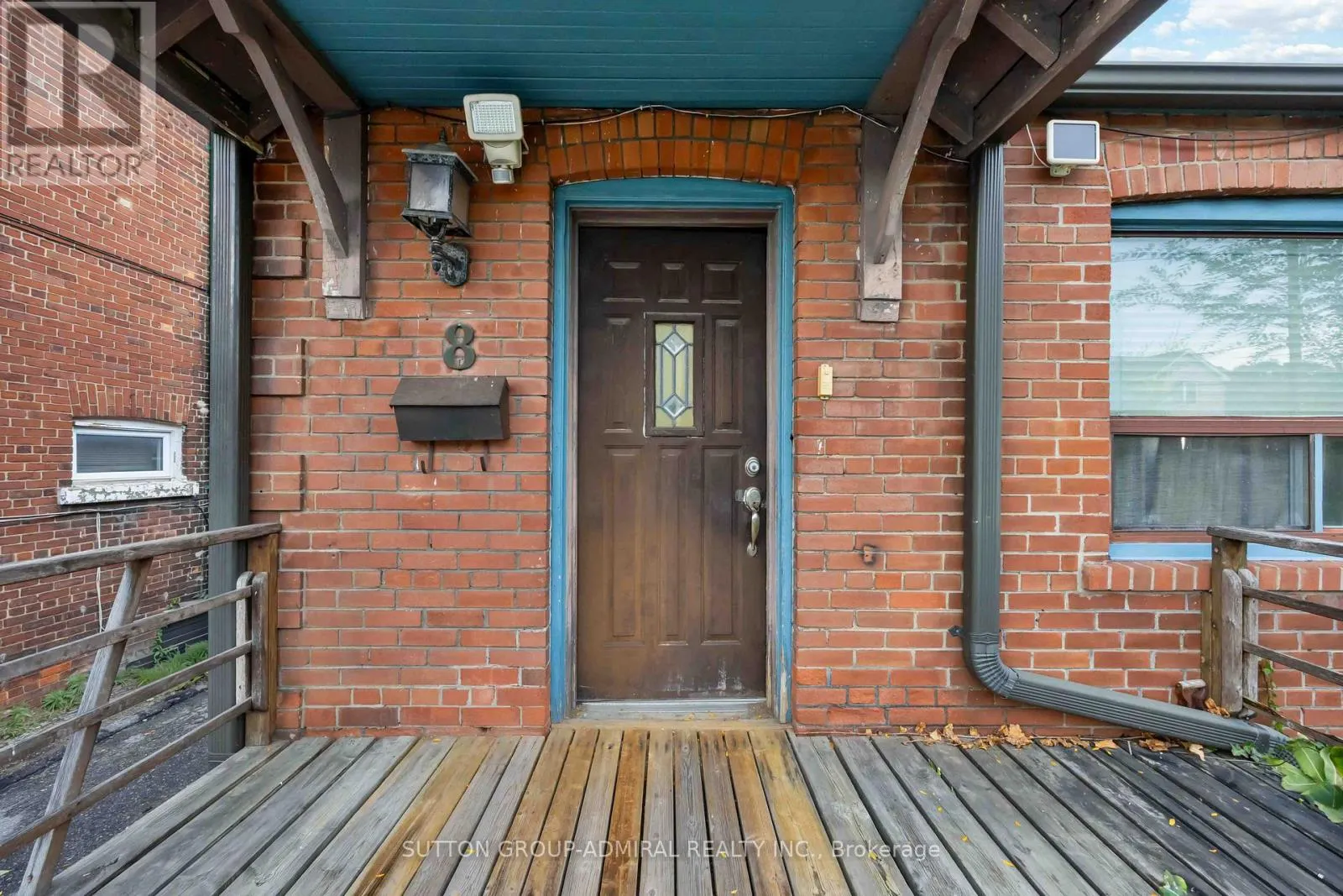 8 COBALT STREET