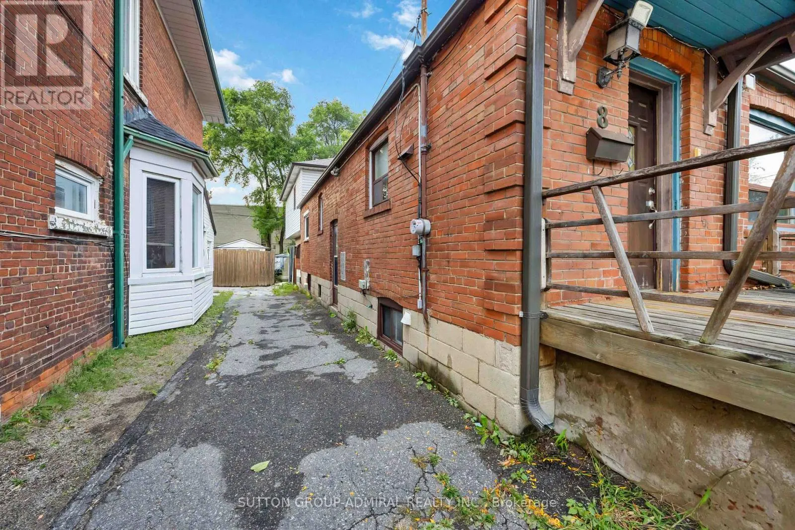 8 COBALT STREET