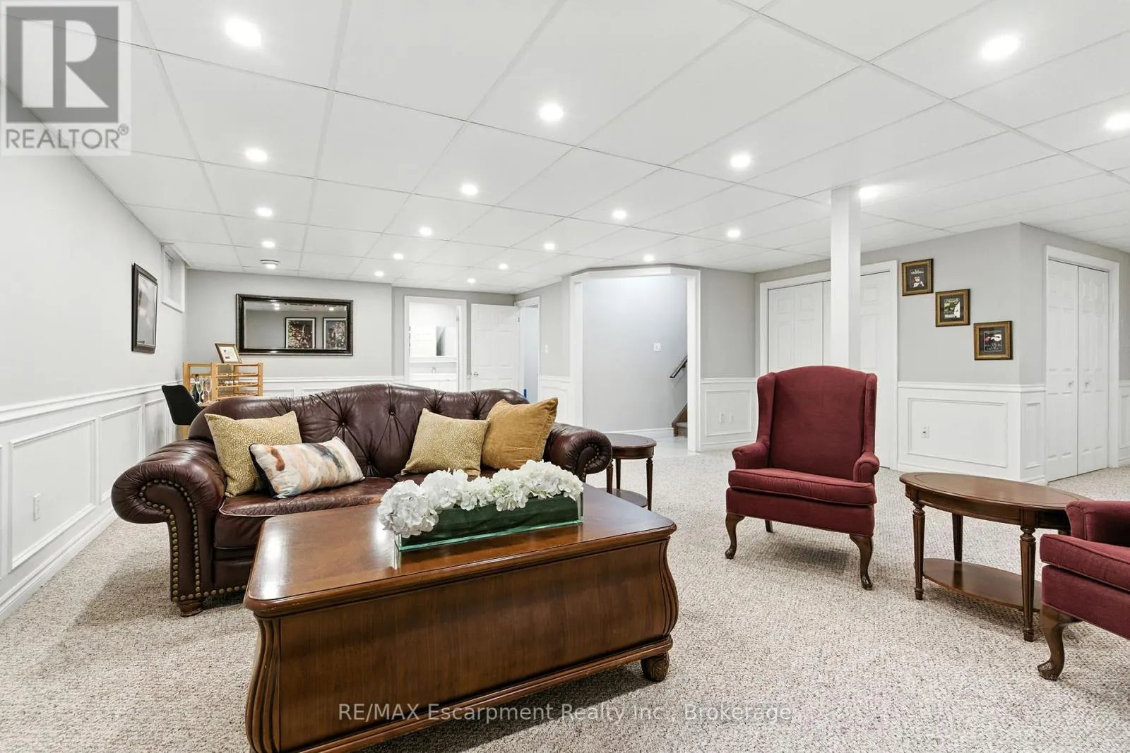 925 HALSHAM COURT