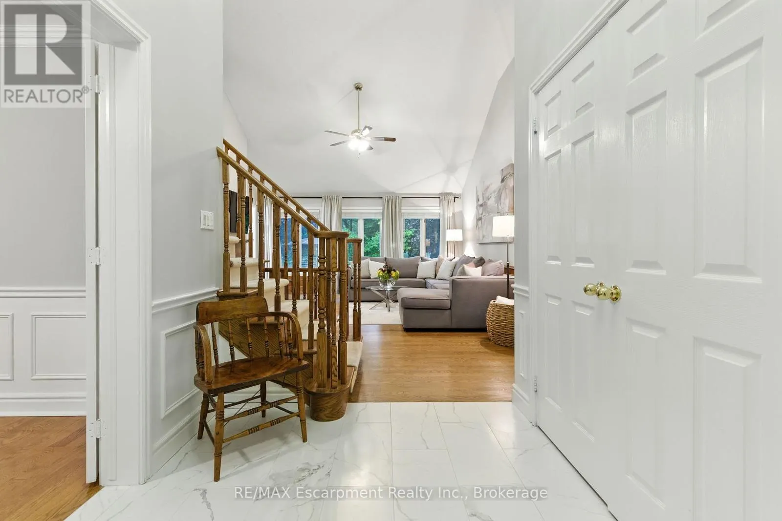 925 HALSHAM COURT