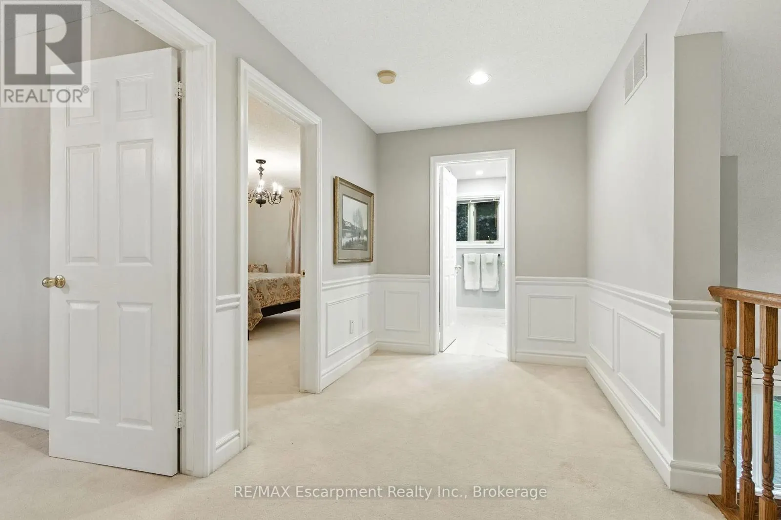 925 HALSHAM COURT