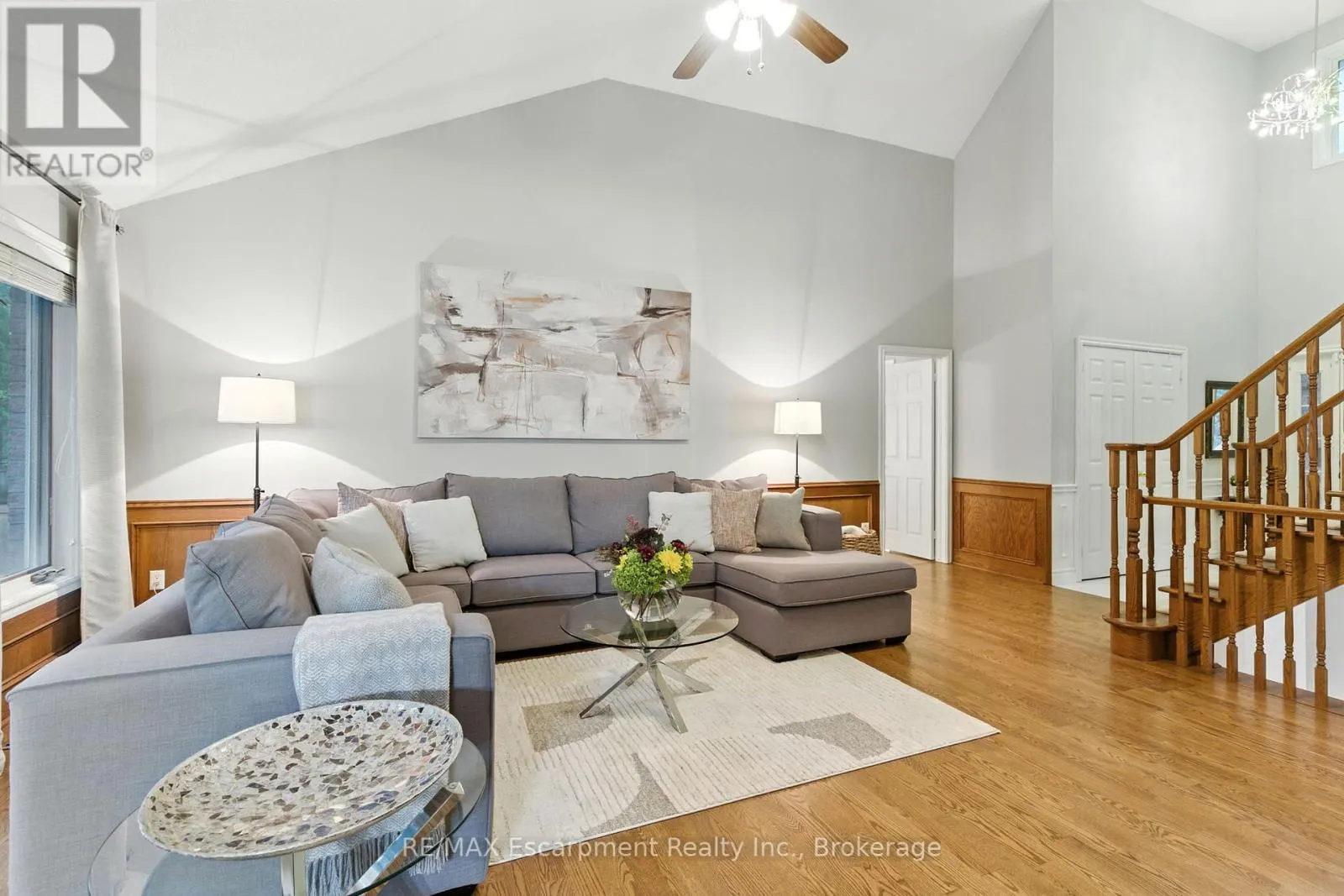 925 HALSHAM COURT