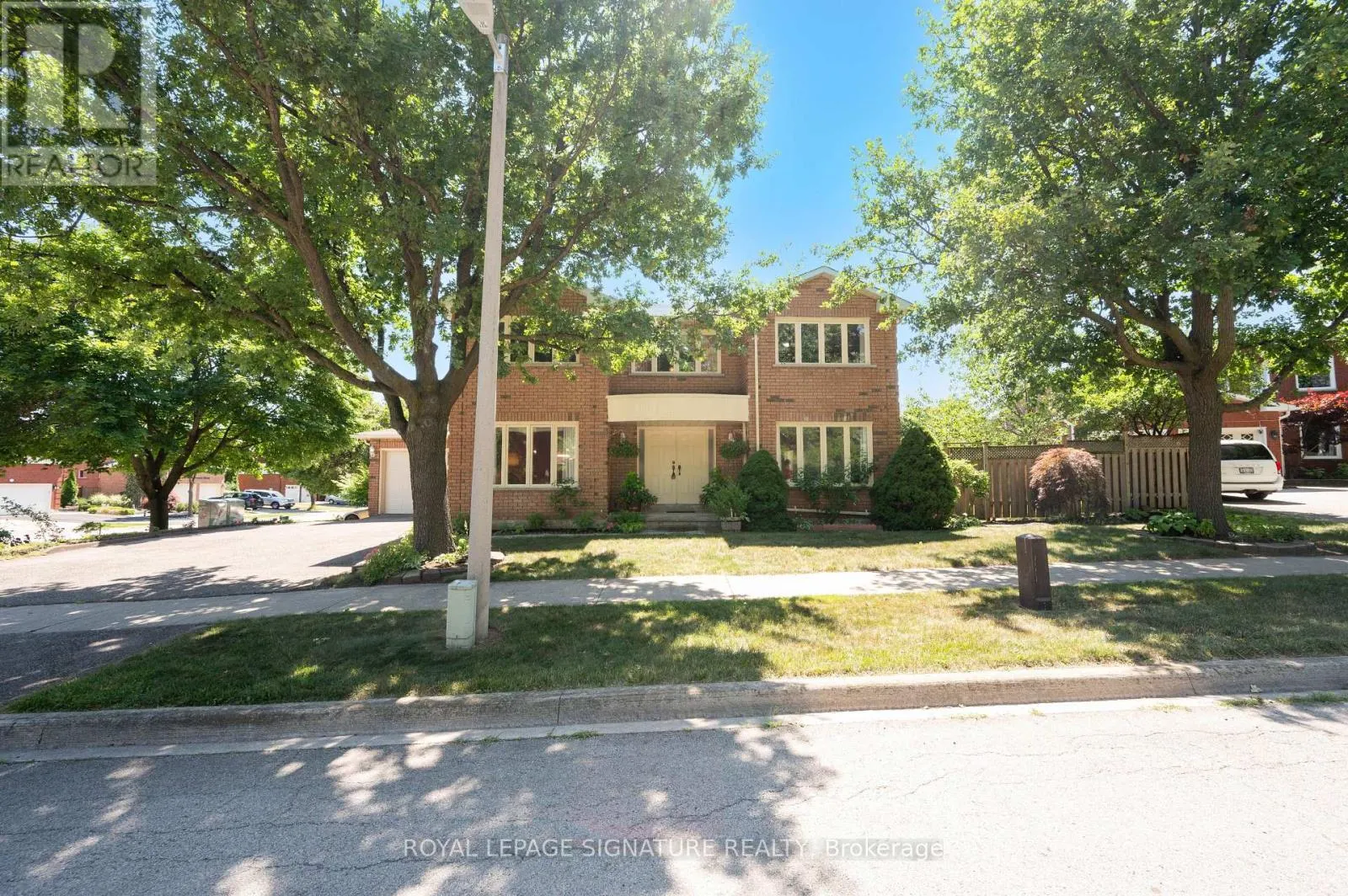 2921 CARADOC LANE