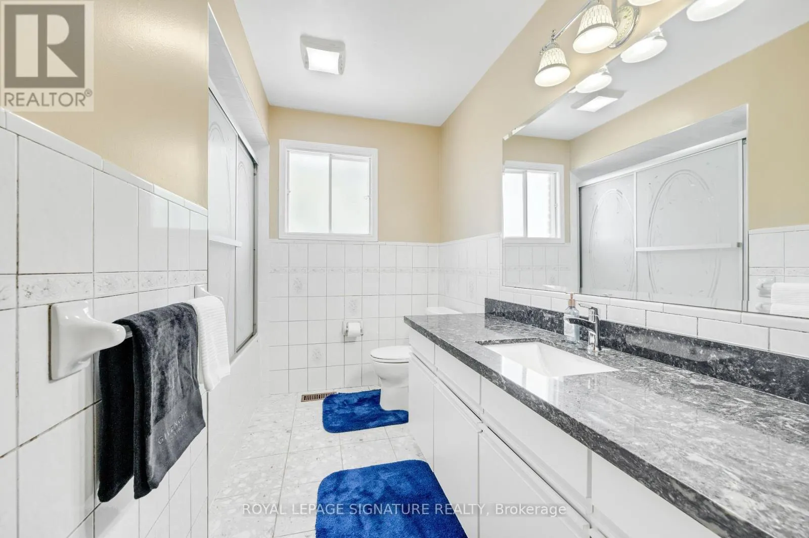 2921 CARADOC LANE