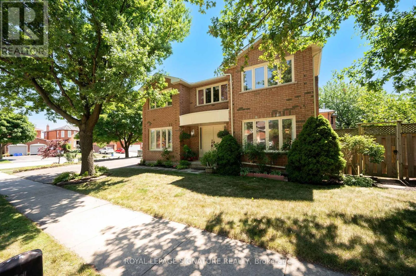 2921 CARADOC LANE