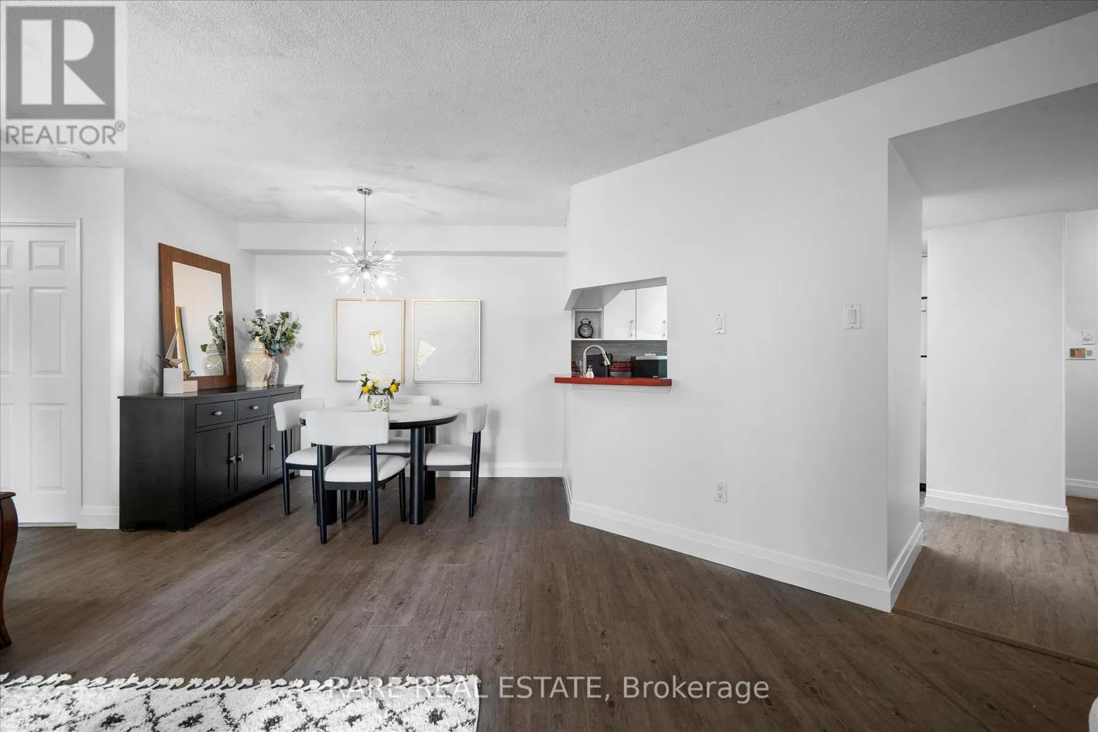 513 - 250 WEBB DRIVE