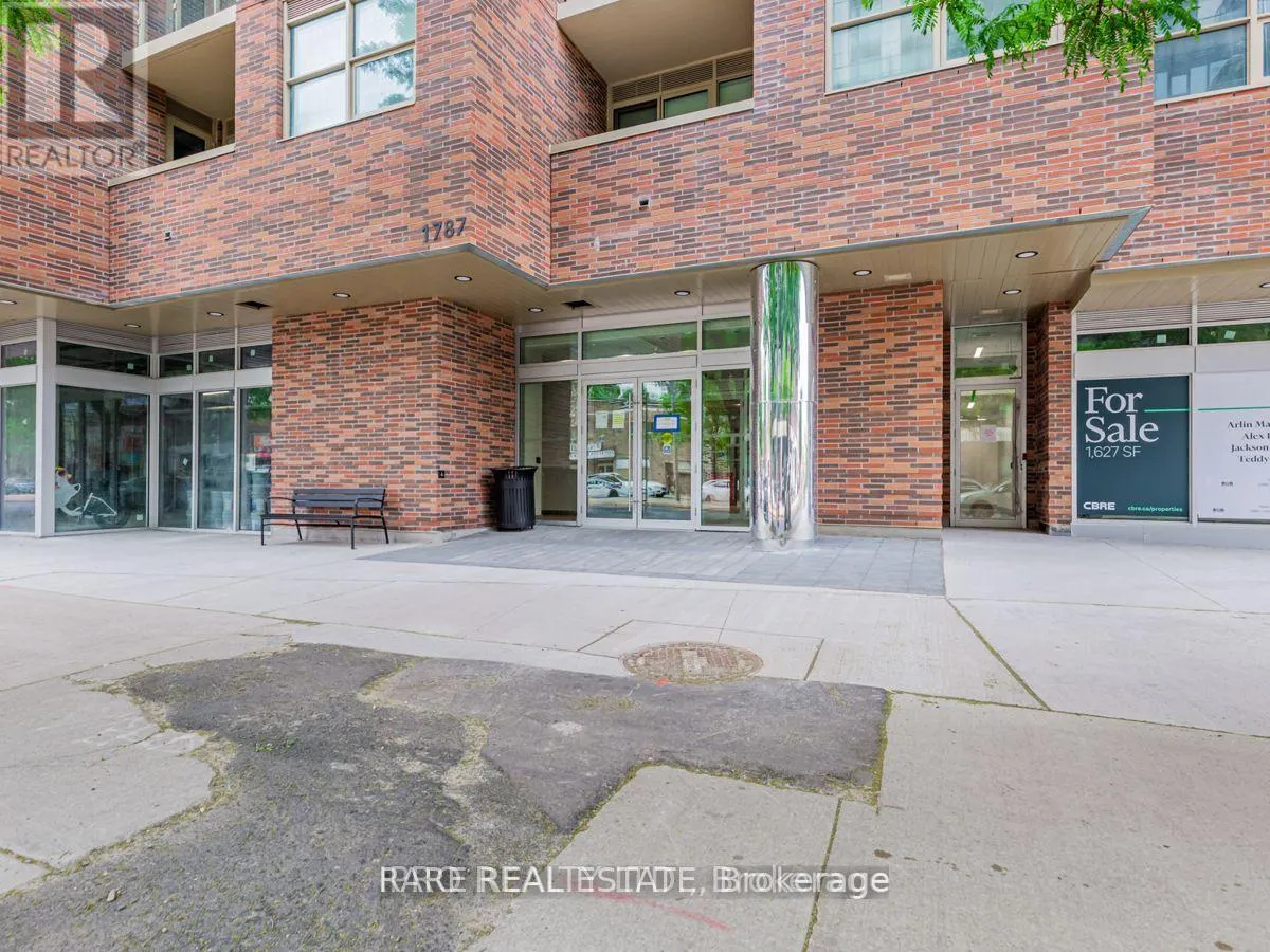 823 - 1787 ST. CLAIR AVENUE