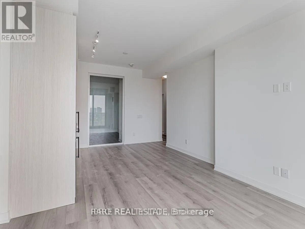 823 - 1787 ST. CLAIR AVENUE