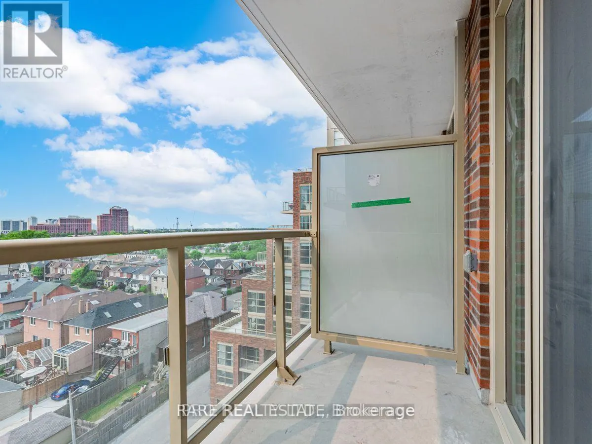 823 - 1787 ST. CLAIR AVENUE