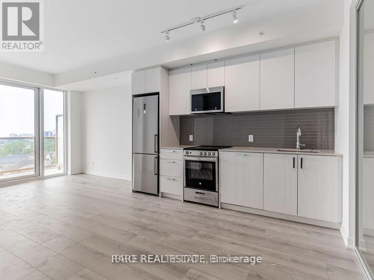 823 - 1787 ST. CLAIR AVENUE