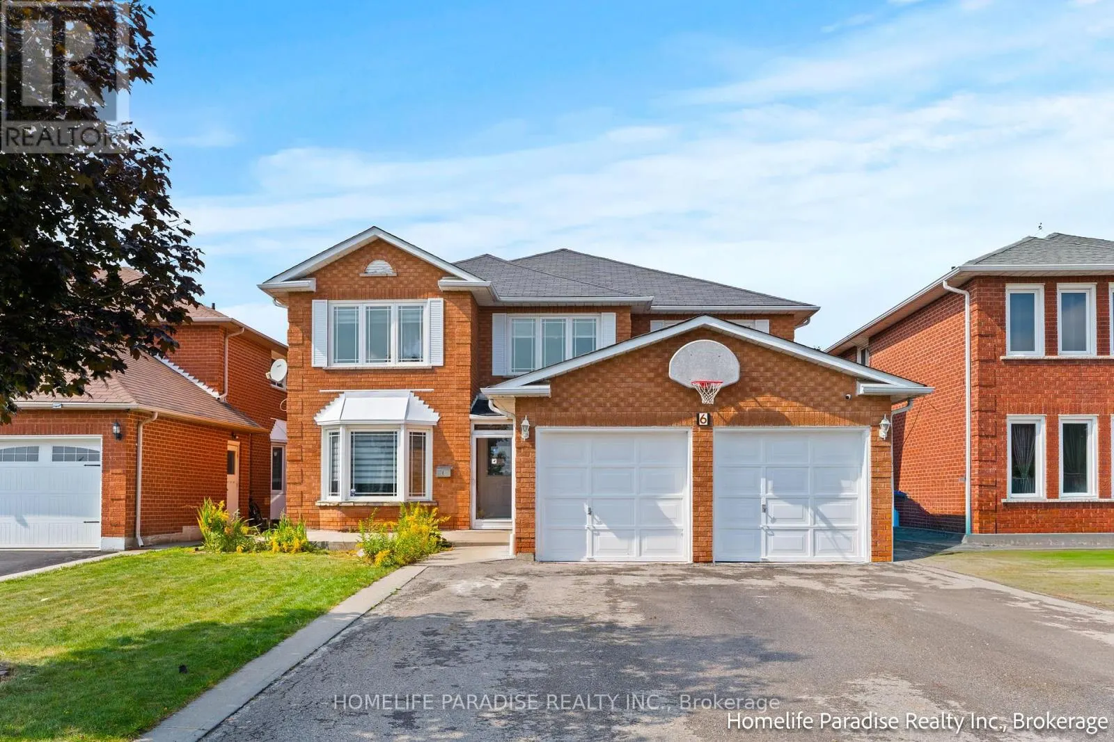 6 IVY LEA COURT