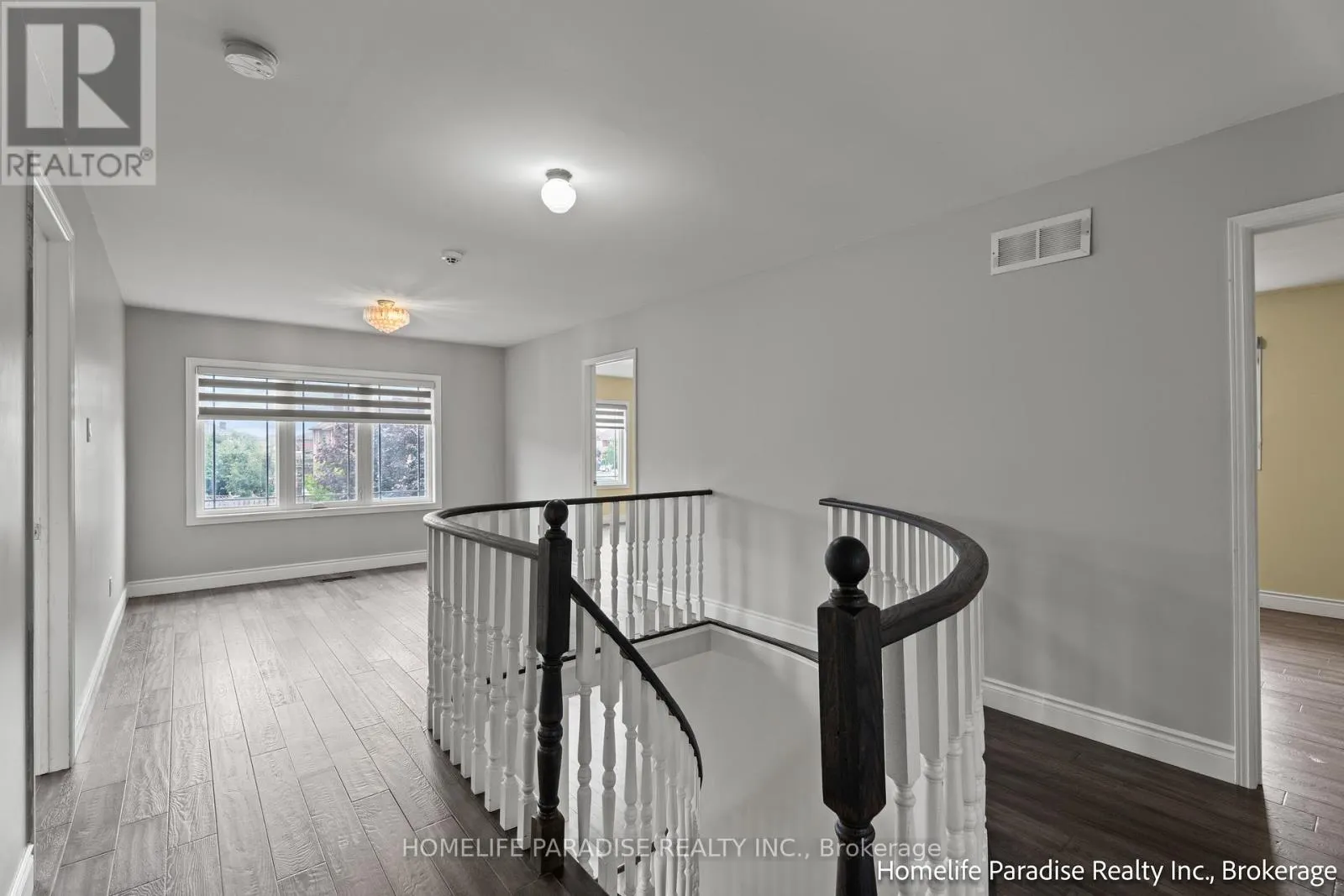 6 IVY LEA COURT
