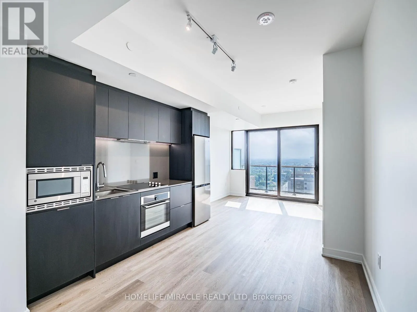 1804 - 3009 NOVAR ROAD