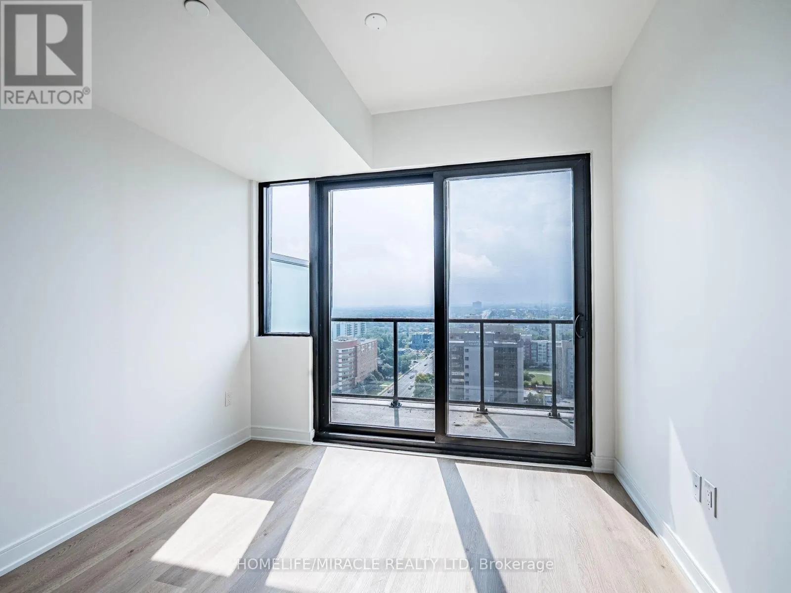 1804 - 3009 NOVAR ROAD