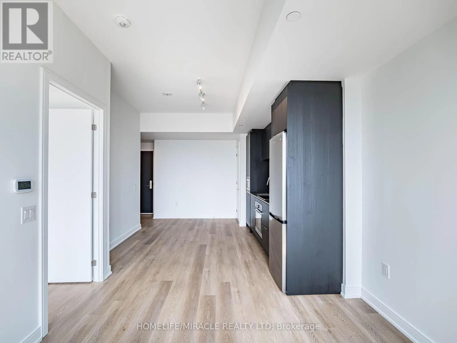 1804 - 3009 NOVAR ROAD