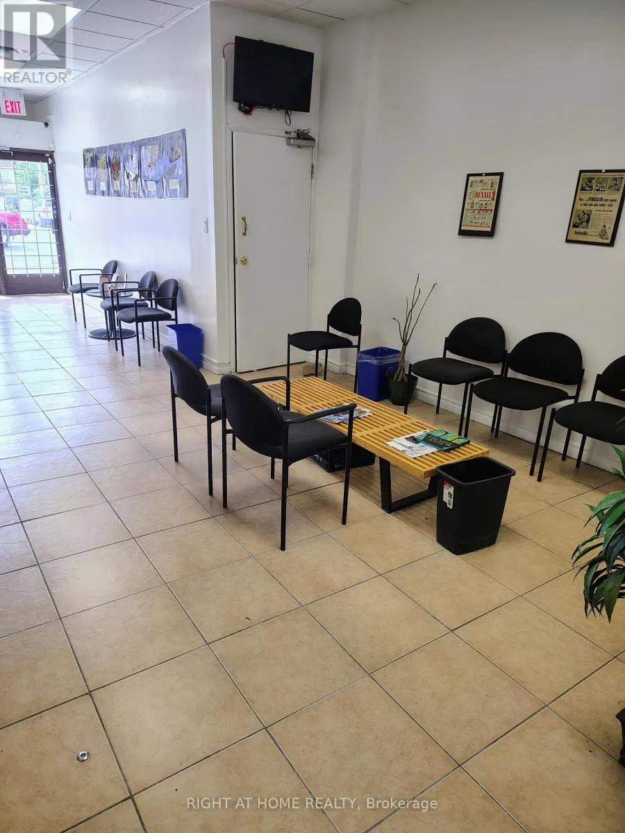MAIN - 1254 BLOOR STREET W