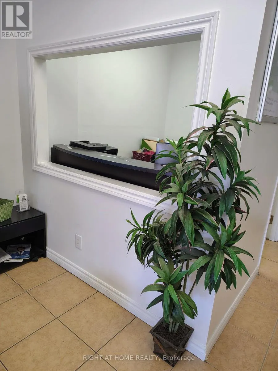 MAIN - 1254 BLOOR STREET W