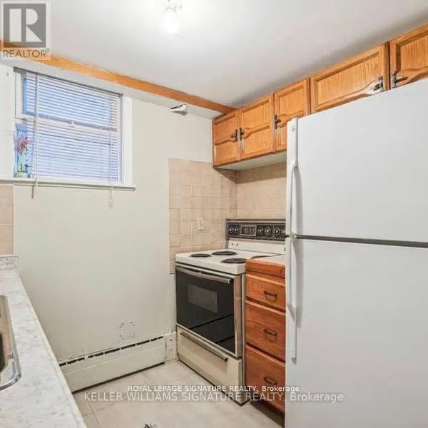 BSMNT - 214 QUEENSLEA AVENUE