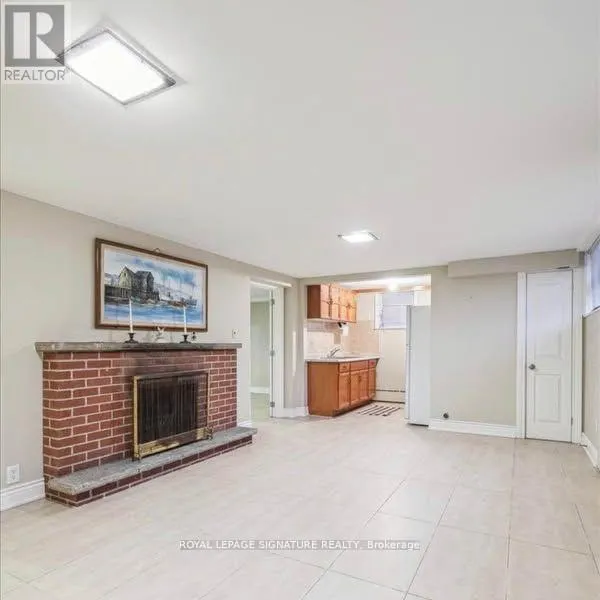 BSMNT - 214 QUEENSLEA AVENUE