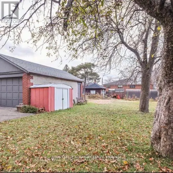 BSMNT - 214 QUEENSLEA AVENUE