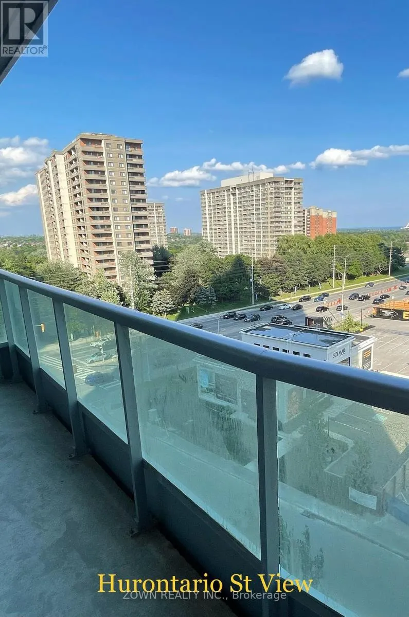 813 - 33 ELM DRIVE W
