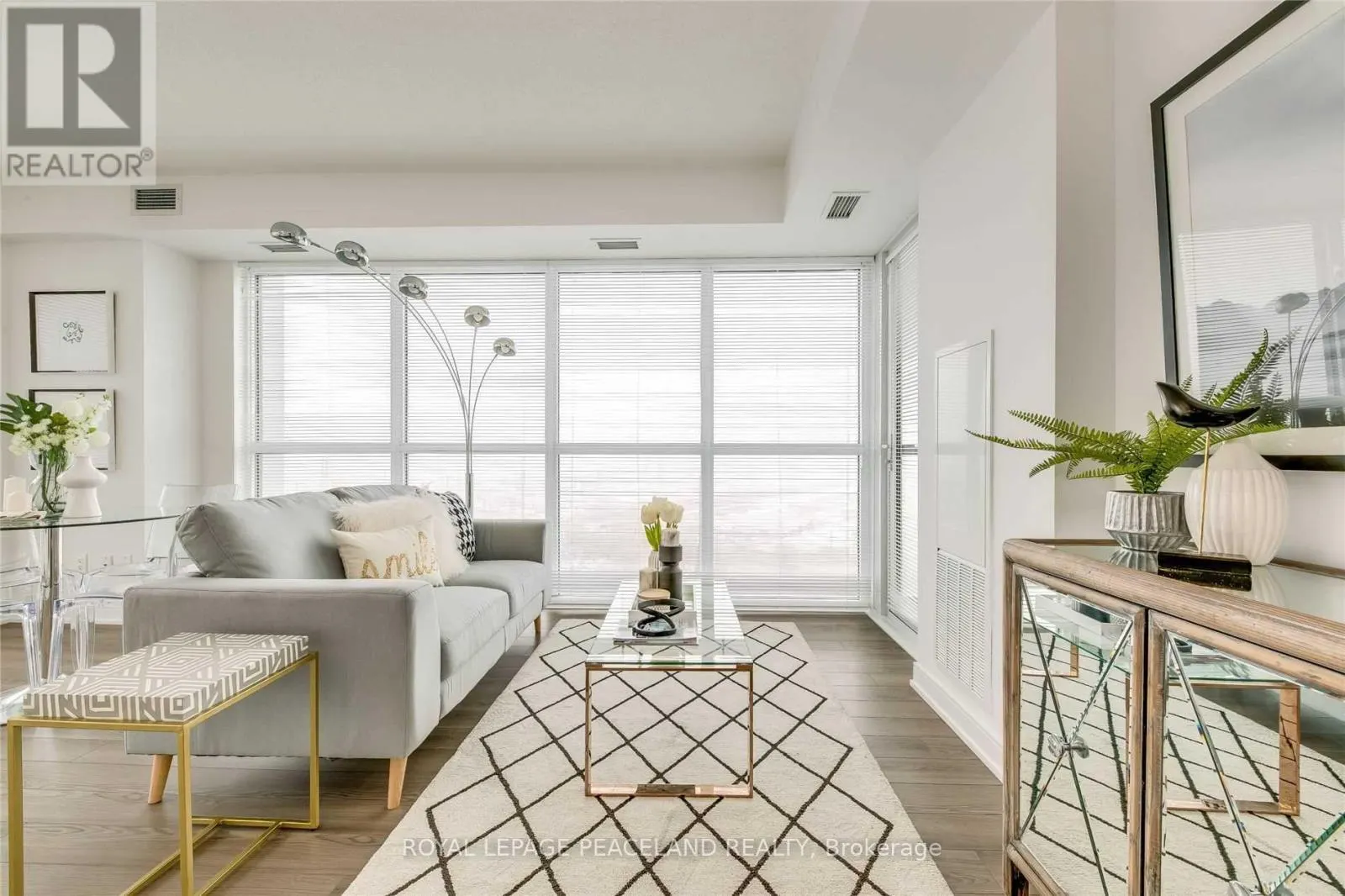 1207 - 20 THOMAS RILEY ROAD
