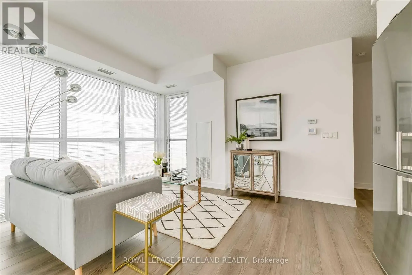 1207 - 20 THOMAS RILEY ROAD