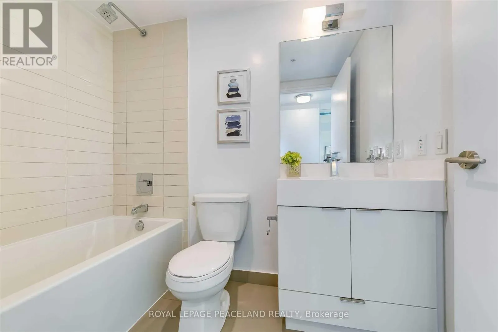 1207 - 20 THOMAS RILEY ROAD