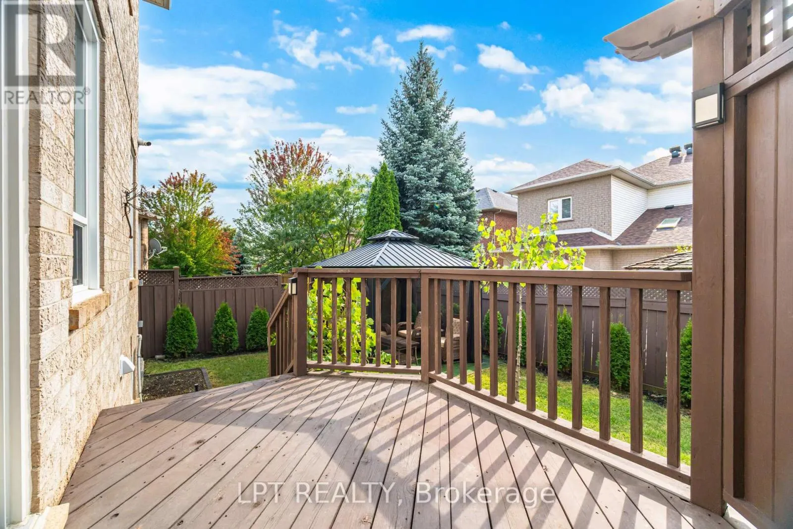 2270 DUNFOREST CRESCENT