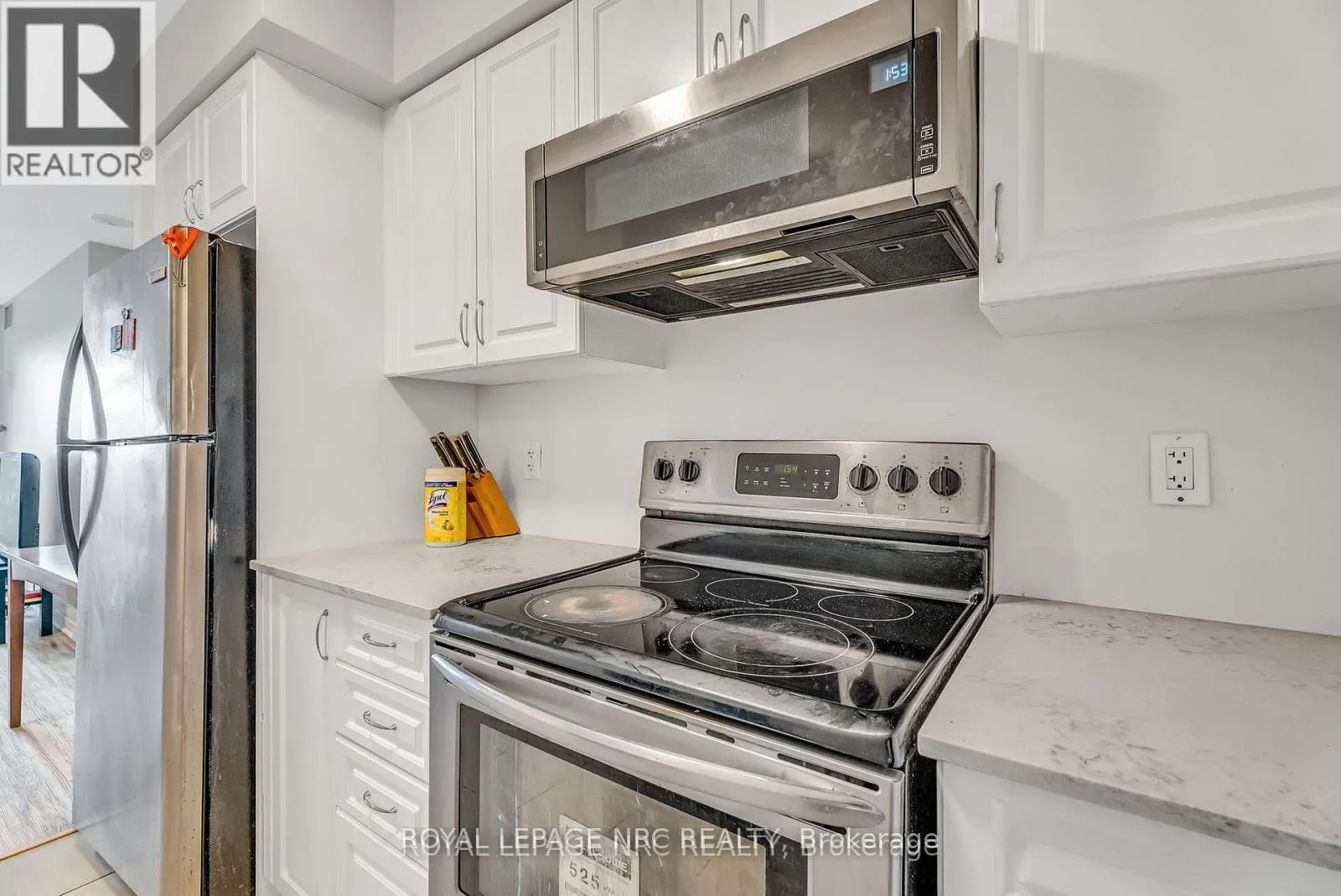933 - 60 HEINTZMAN STREET, #933