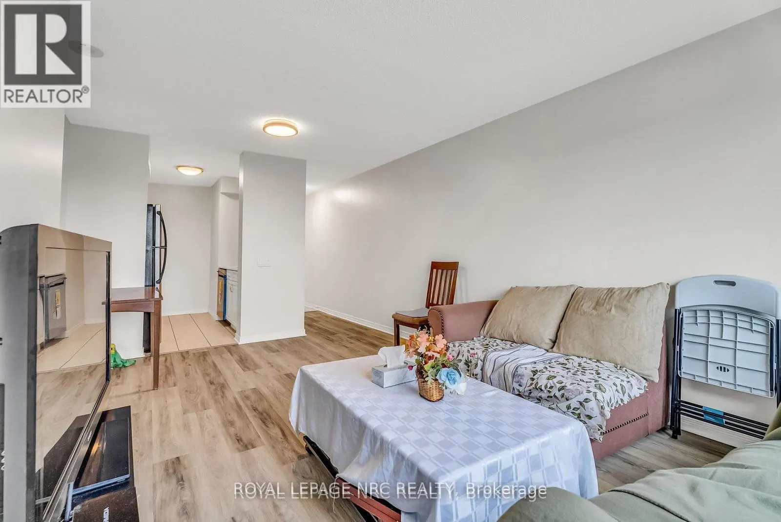 933 - 60 HEINTZMAN STREET, #933