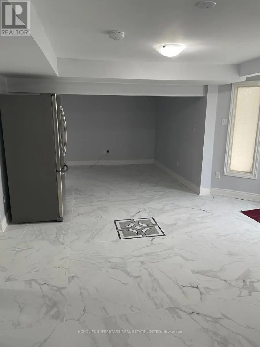 WALK OUT BASEMENT - 274 OXBOW CRESCENT