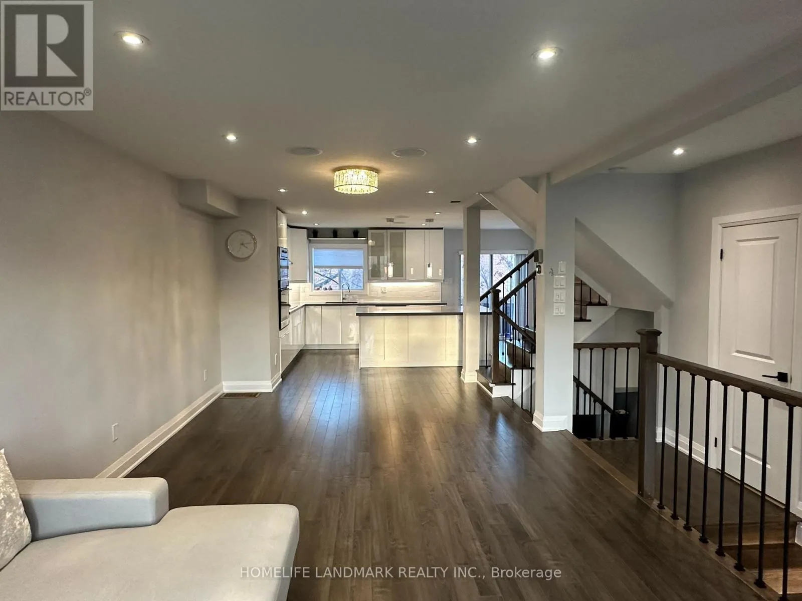 63 - 2398 BRITANNIA ROAD W